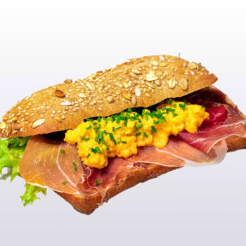 Grov ciabatta med serranoskinke