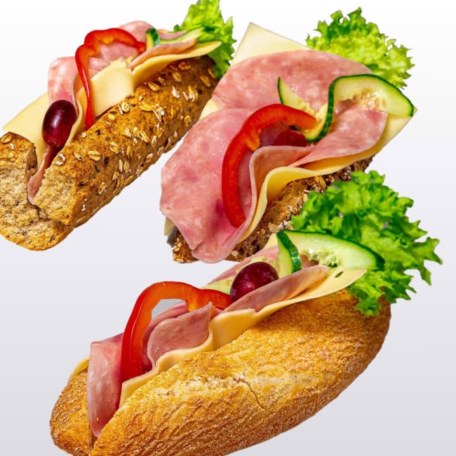 Baguette med ost og skinke