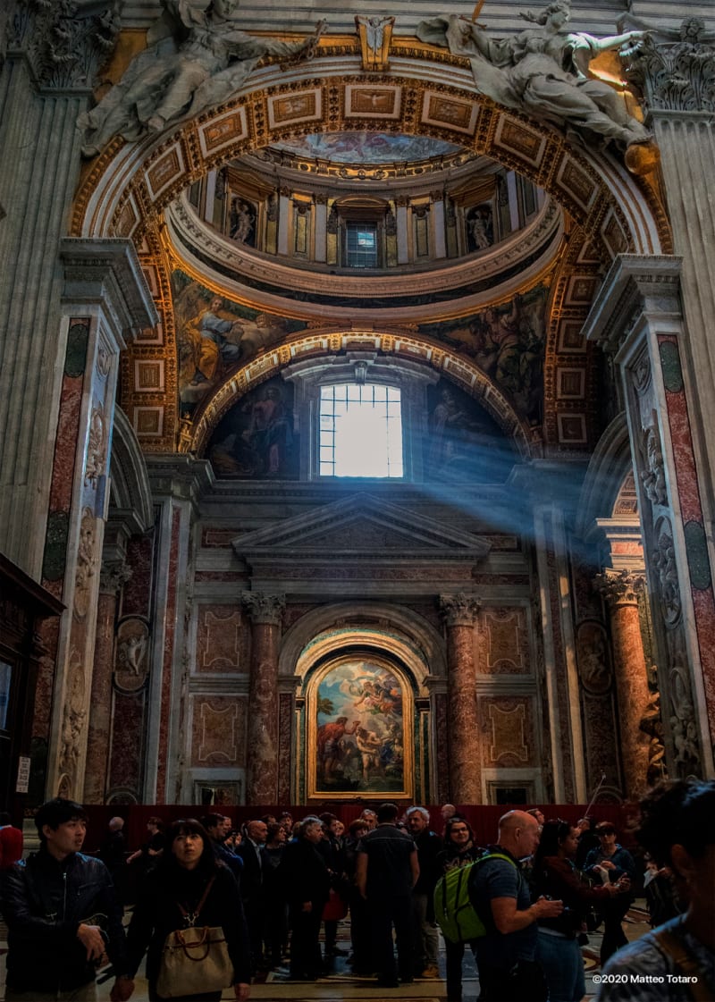 Basilica di San Pietro, Inside