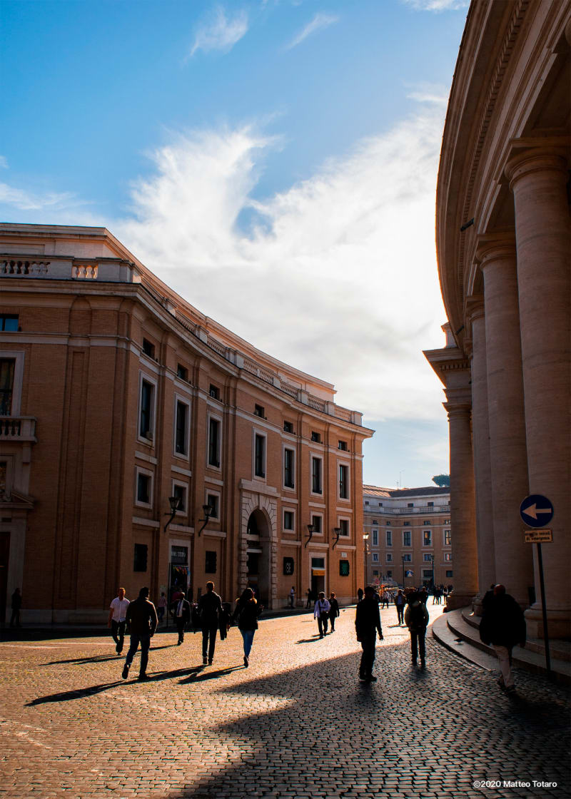 Largo del Colonnato