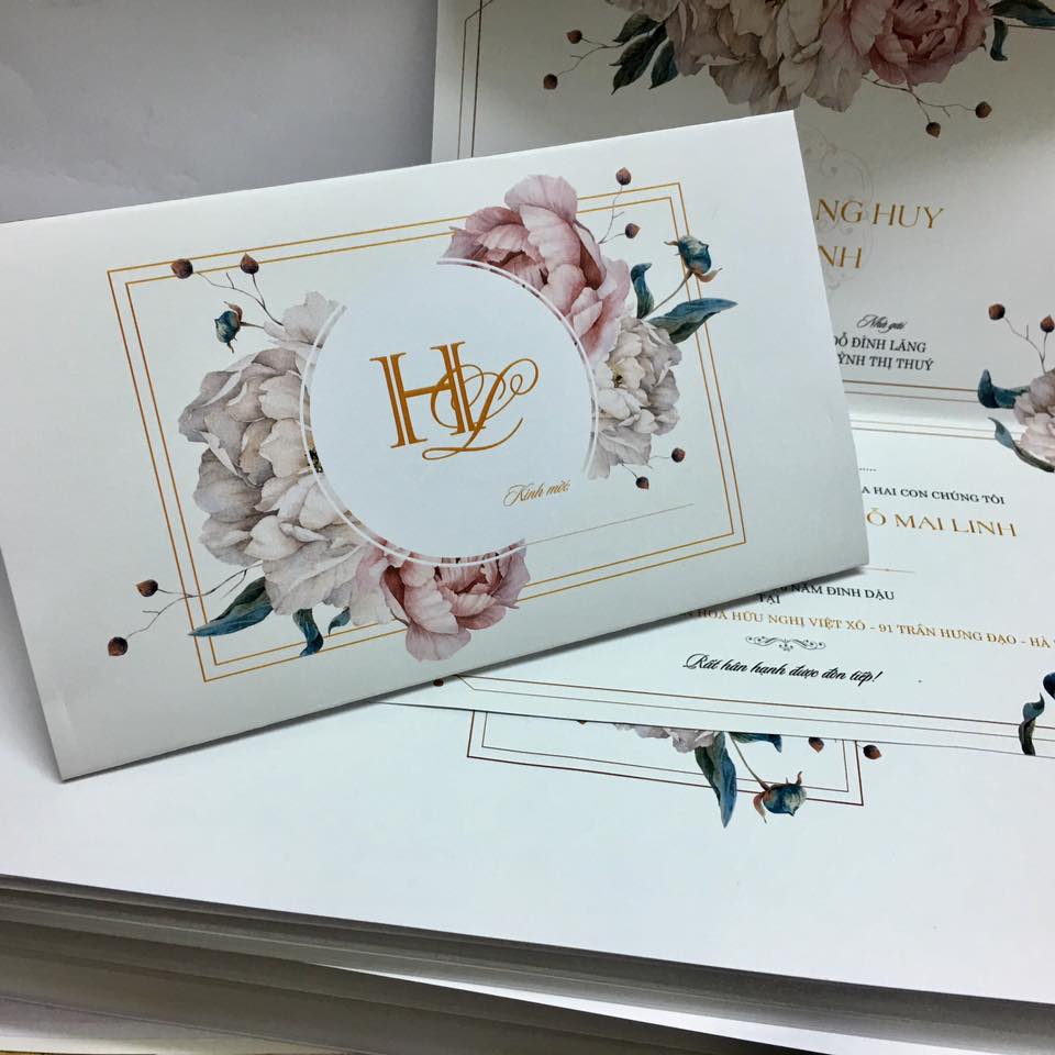 Phong cách thiệp đơn giản với phông chữ viết tay độc, lạ