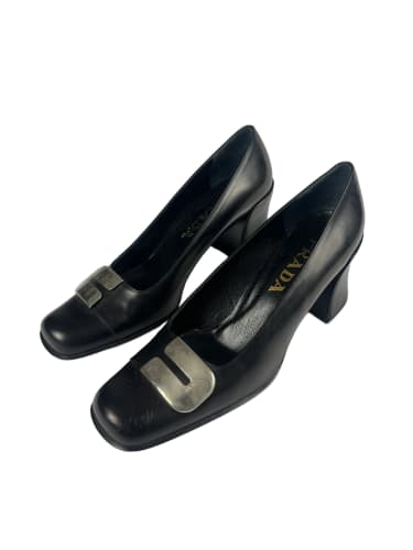 Prada Metallic Buckle Black Leather Pumps 2000s - 38 IT/39 EU