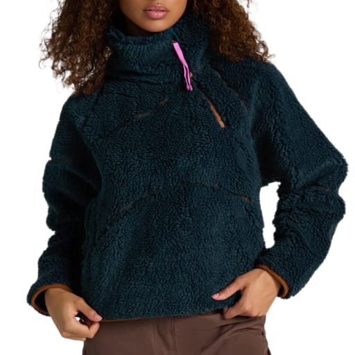 Wooluxe Fleece Pullover by SENIQ