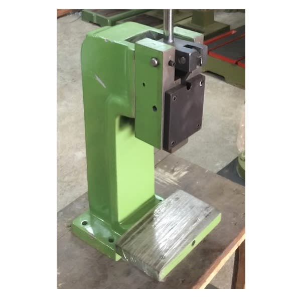 Toggle Press