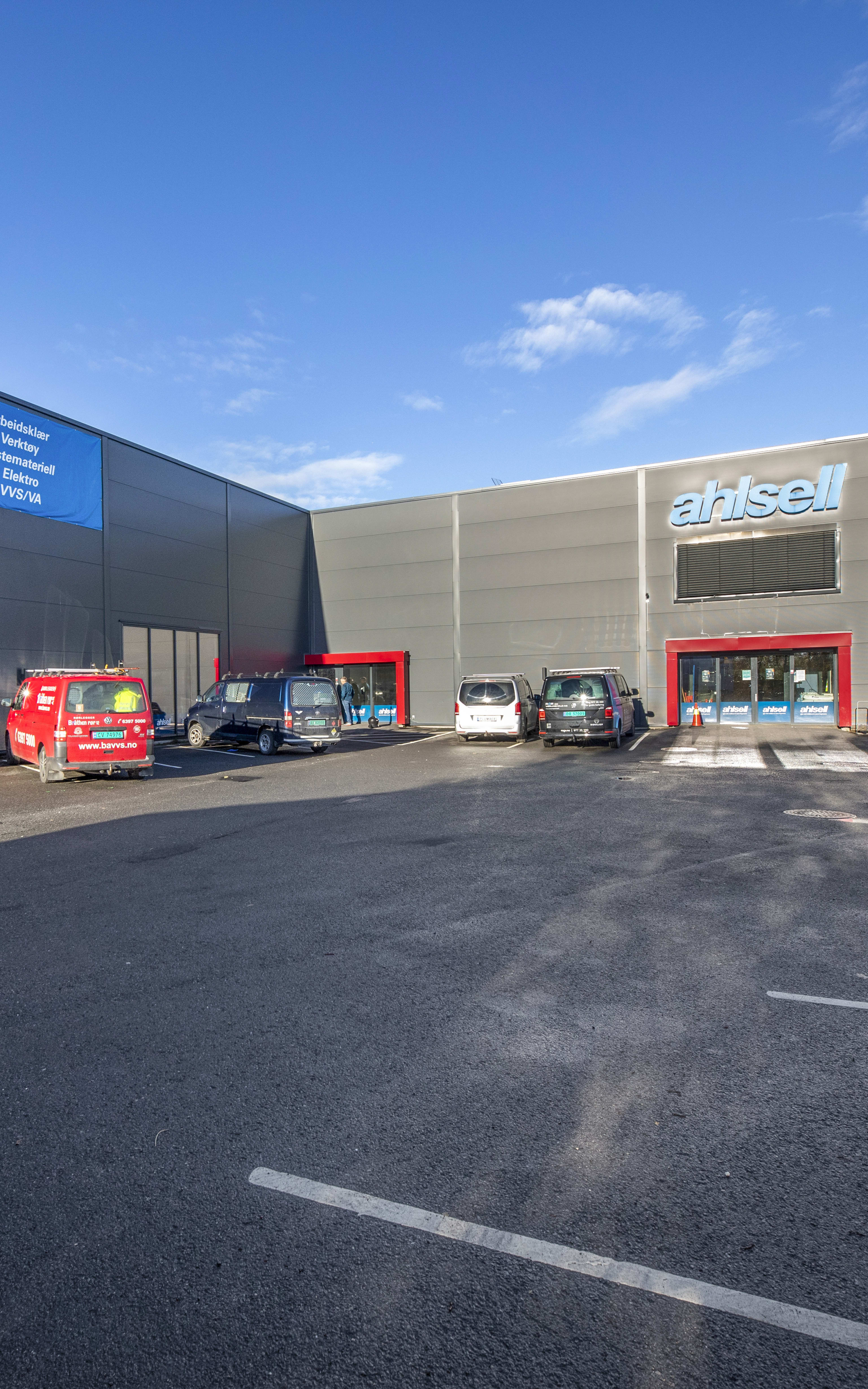 Fasade næringsbygg baksiden