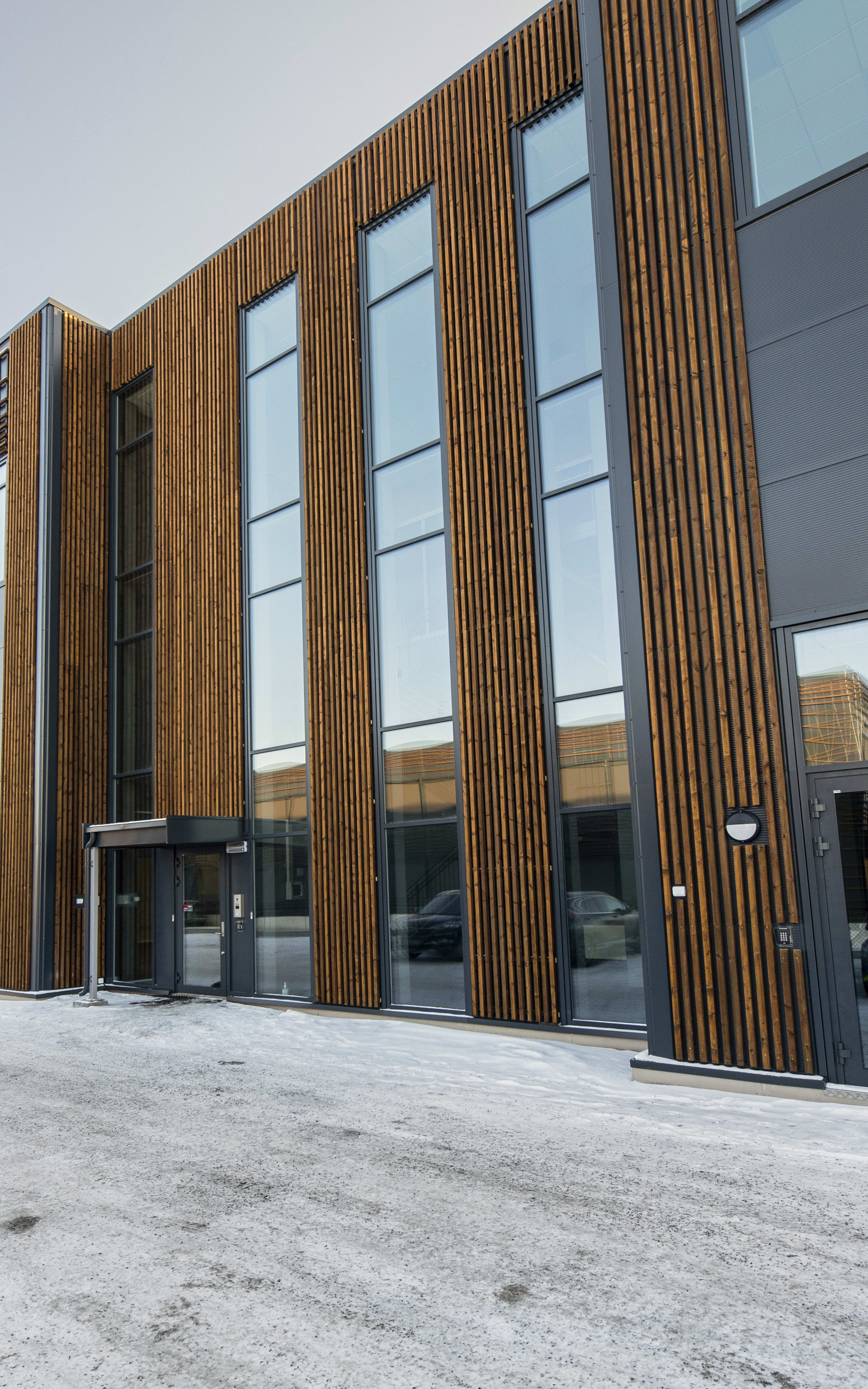 Nybygg del av Vestby Næringspark fasade inngang