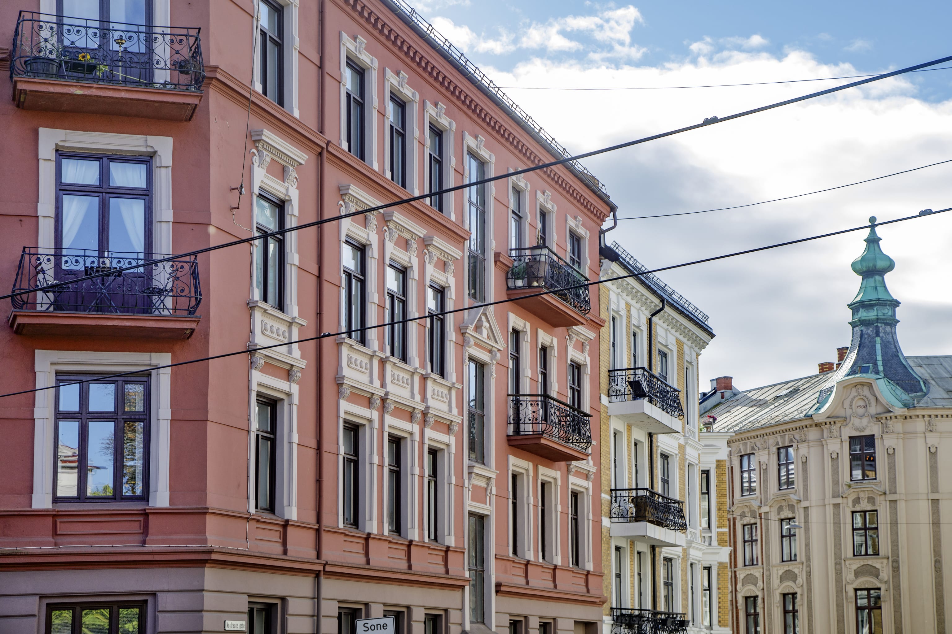 Frognerveien 50 fasade med leilighetsbygg