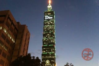 夜の台北101