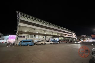 チエンラーイバスターミナル1（夜に別撮り）
