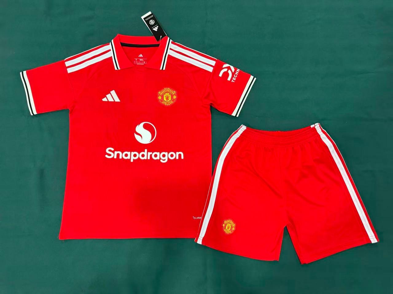 Manchester United Home kit