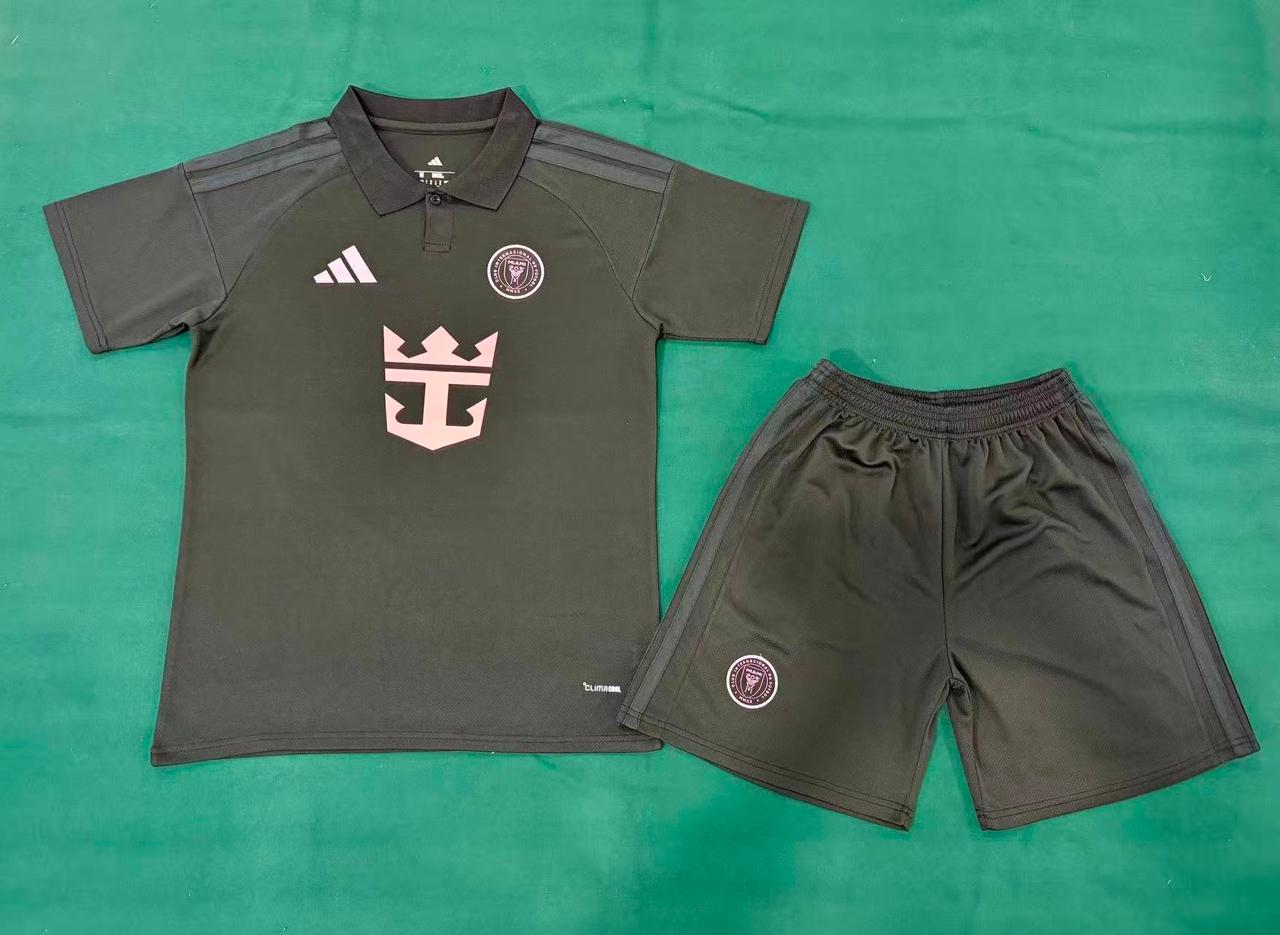 Inter Miami Away kit