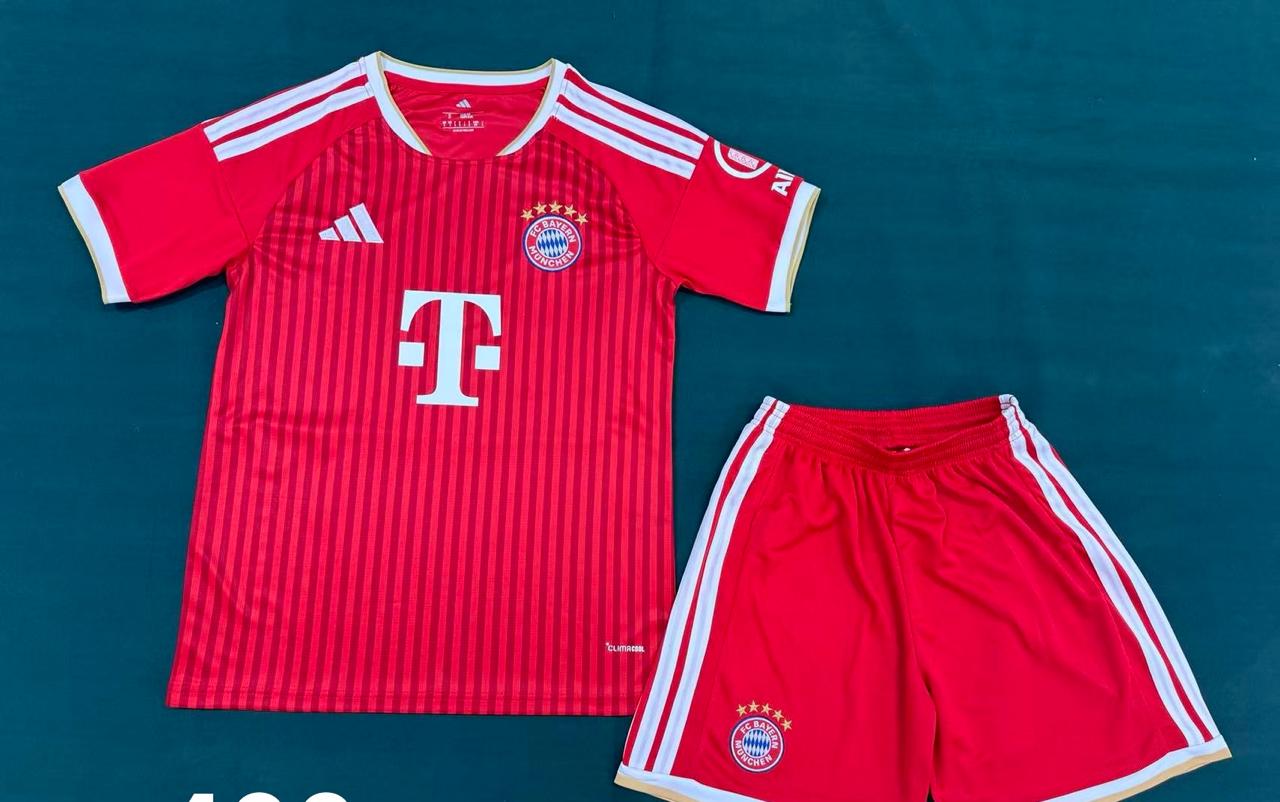 FC Bayern Munich Home kit