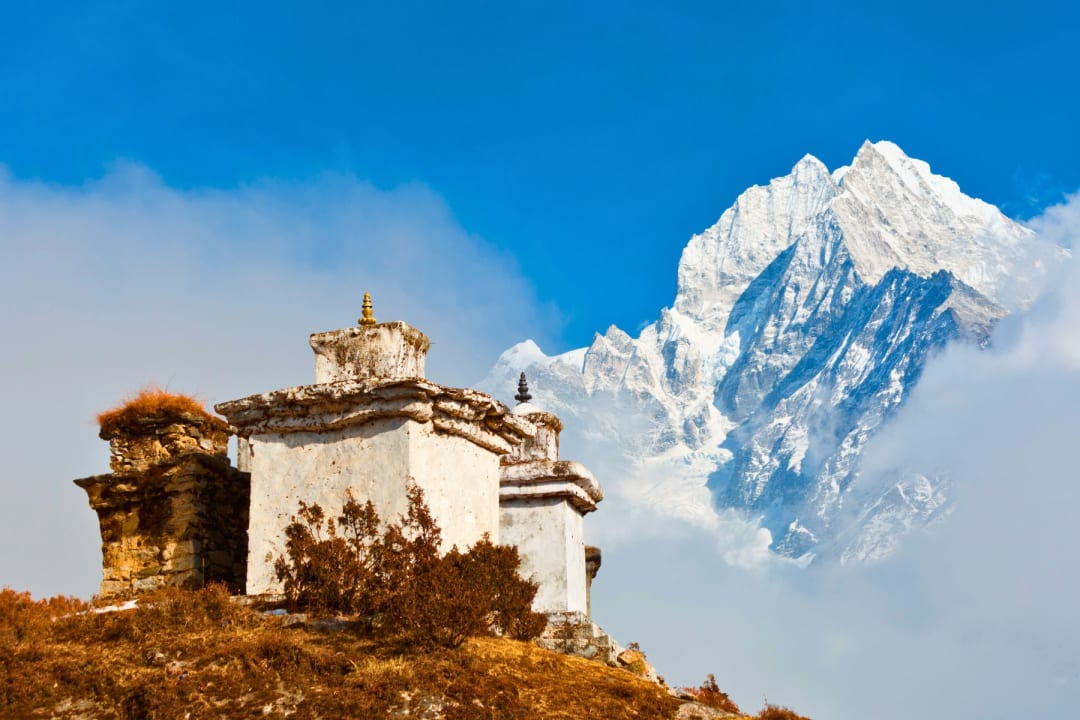 EBC Trek with Helicopter Return: 10 Days, max elevation 5,644 m
