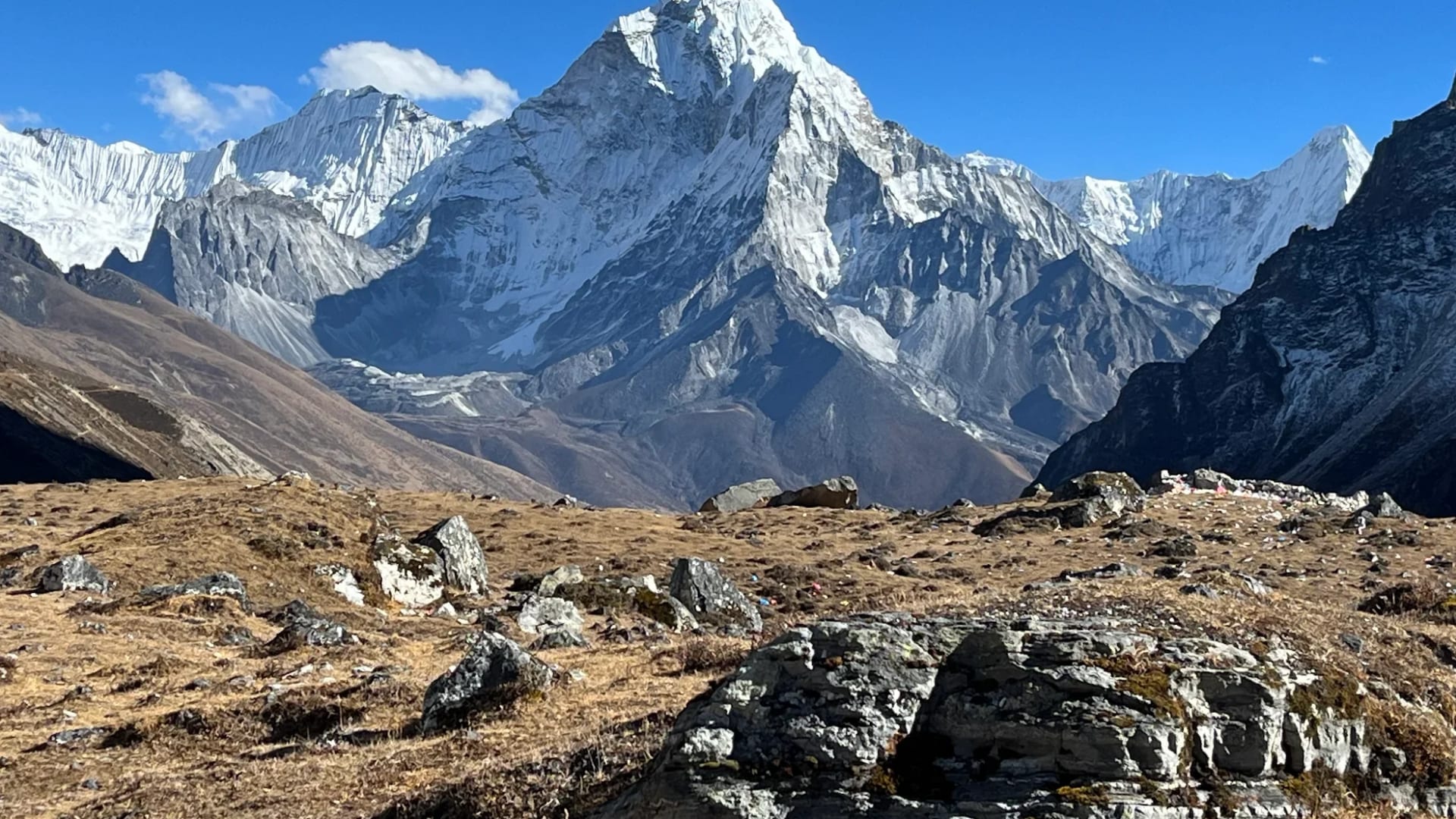 Ama Dablam Base Camp, max elevation 4,600 m