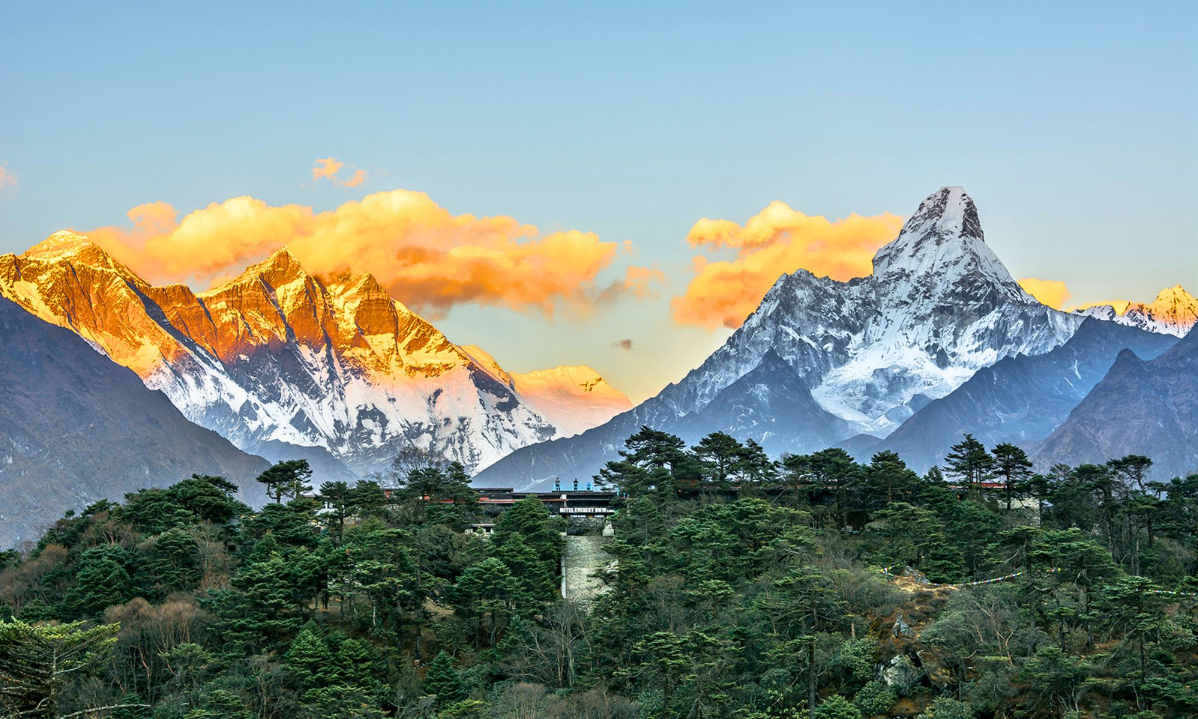 Everest View Hotel and Syangboche, 3,880 m