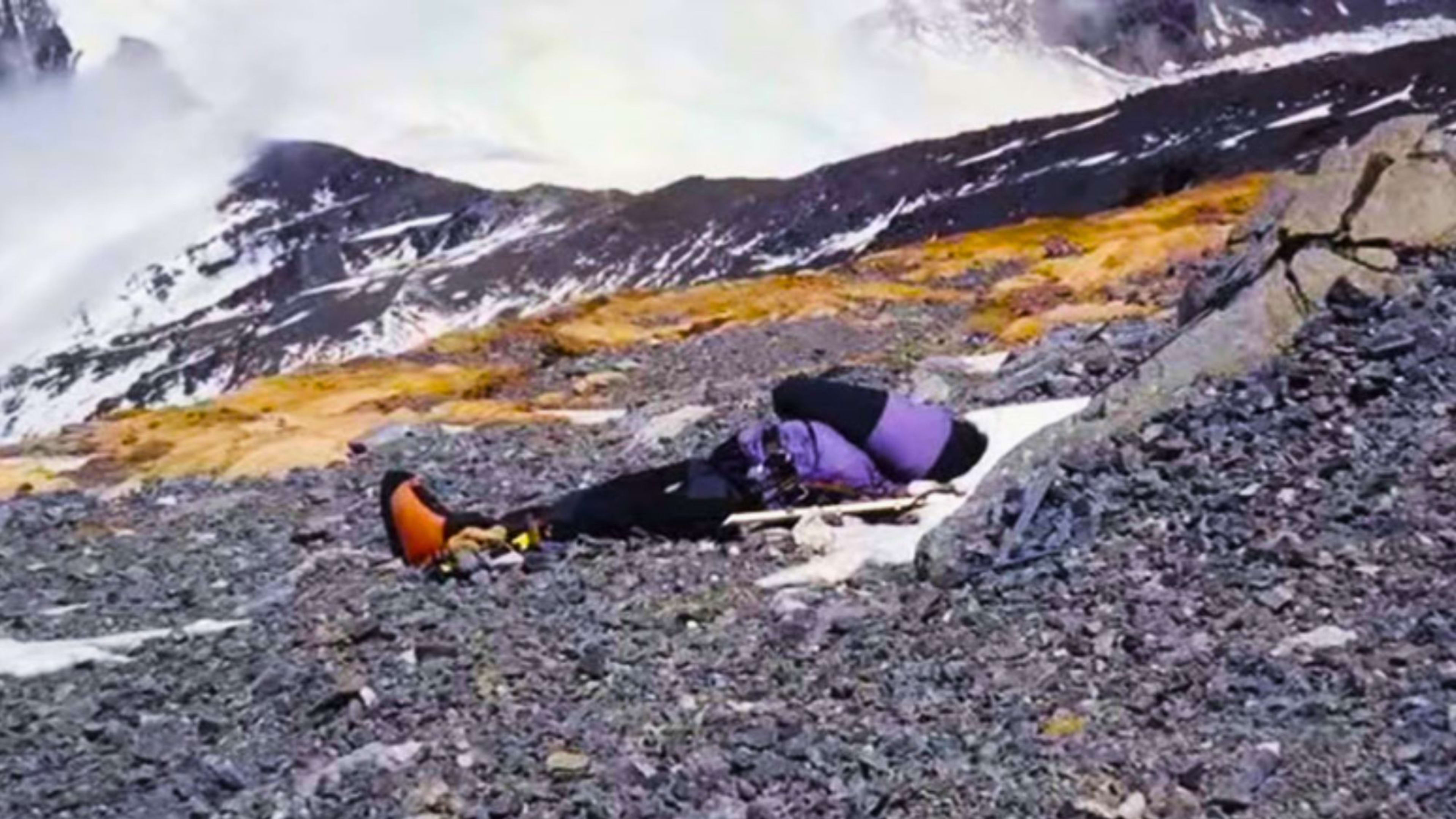 Why Are There Dead Bodies on Mount Everest?