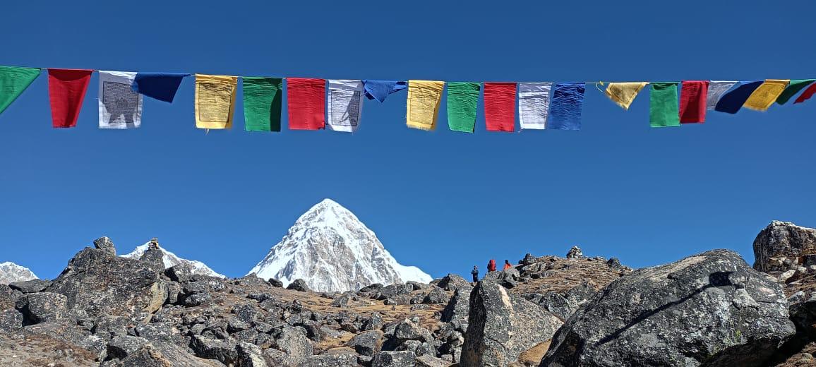 Kala Patthar vs Everest Base Camp: Which Viewpoint Should You Prioritize