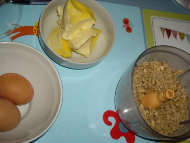 Τούρτα πραλίνα - Τούρτες-Πάστες recipe