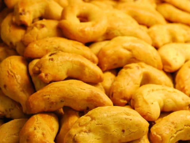 Κουλούρια κανέλας recipe