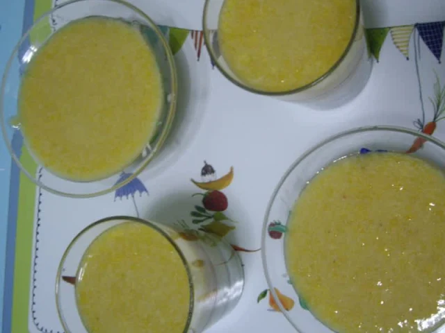 Μους με γιαούρτι και βερίκοκα recipe