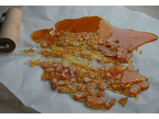 Τούρτα σοκολάτα-καραμέλα - Τούρτες-Πάστες recipe