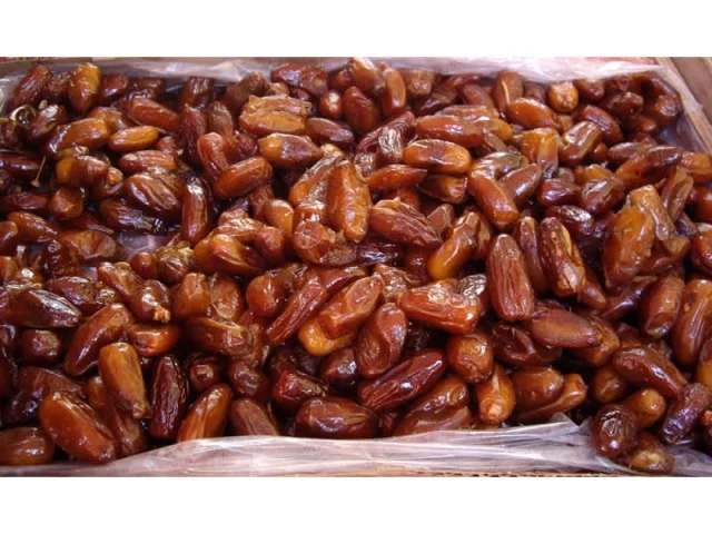 Πίτα με βερίκοκα και χουρμάδες recipe