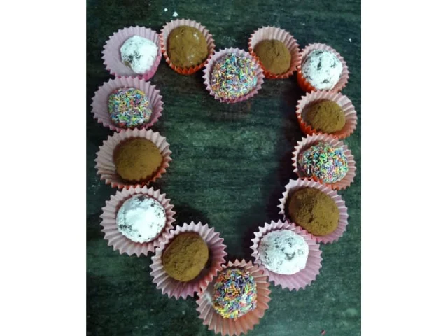 Τρουφάκια με πικρή σοκολάτα και νουτέλα  recipe