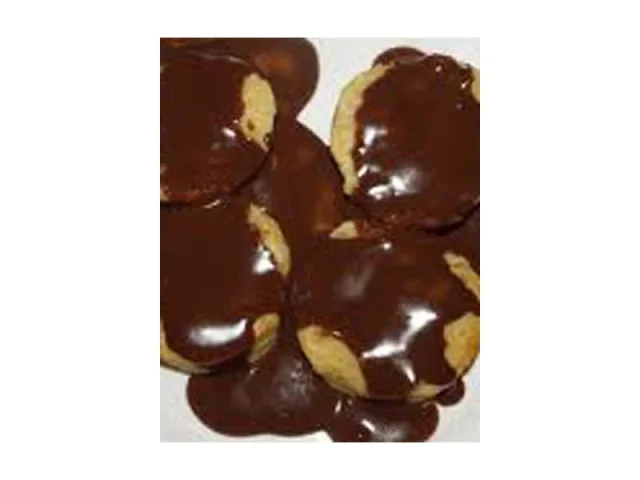 Μπάλες σοκολατένιου μπισκότου στο τηγάνι recipe