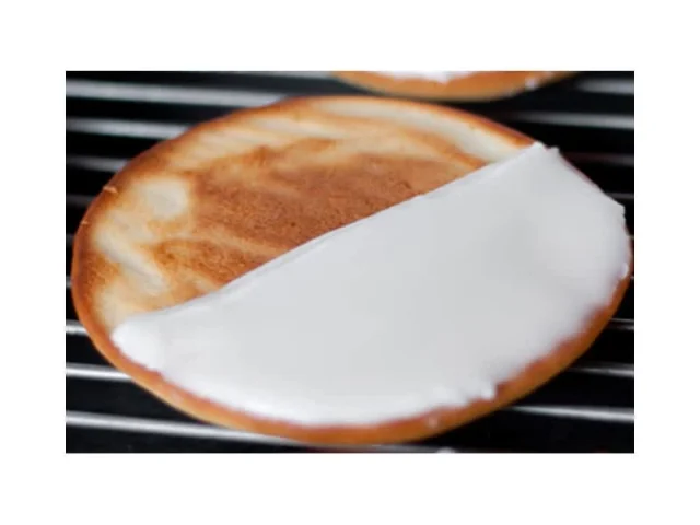 γλάσο/επικάλυψη βανίλιας (για μπισκότα) recipe