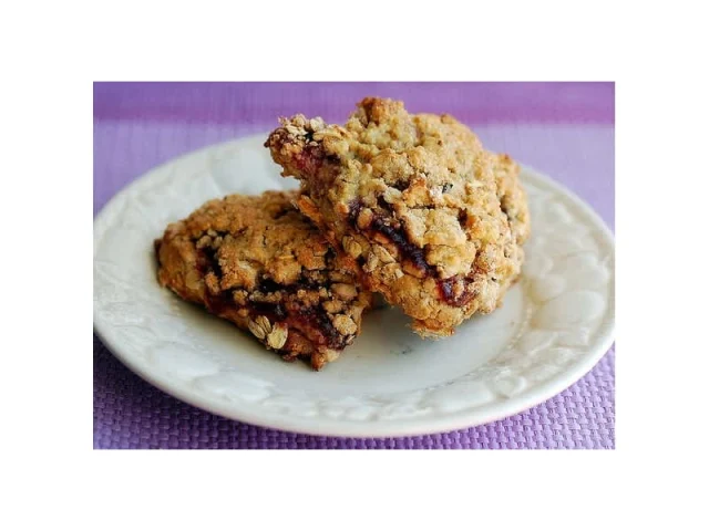 Βουτήματα με μαρμελάδα και βρώμη recipe