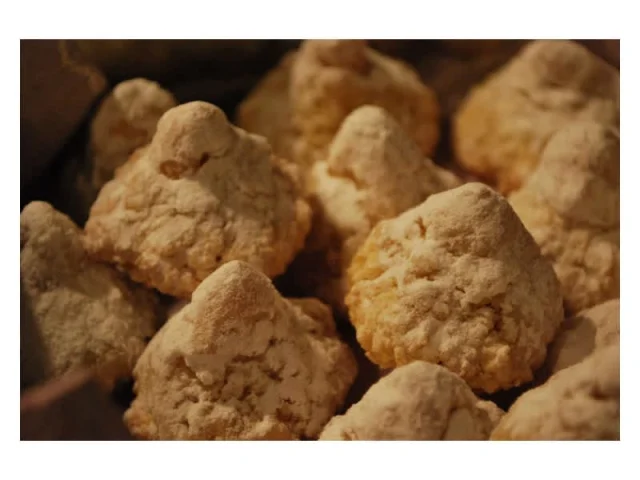 παραδοσιακά αμυγδαλωτά (αχλαδάκια) recipe