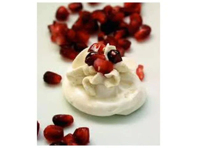 μαρέγκες - καλαθάκια με κρέμα γιαουρτιού recipe