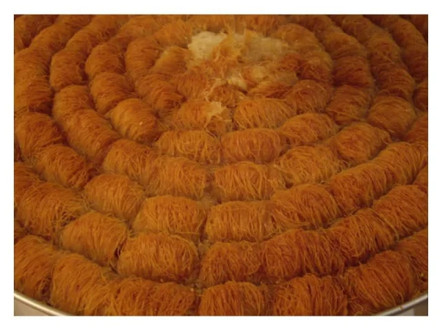 ΚΑΝΤΑΪΦΙ σιροπιαστό recipe