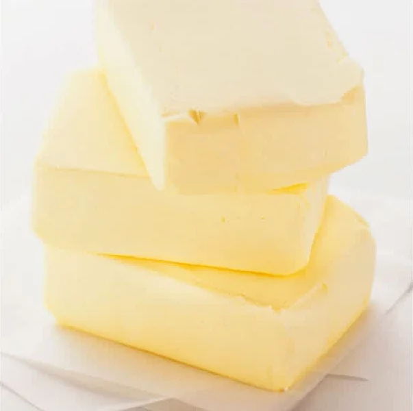 Αρωματισμένο βούτυρο με ροδοπέταλα