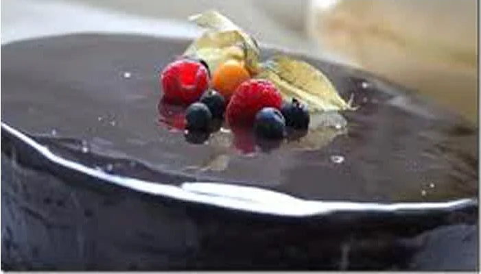 Γκανάζ (σοκολάτας) για επικάλυψη τούρτας