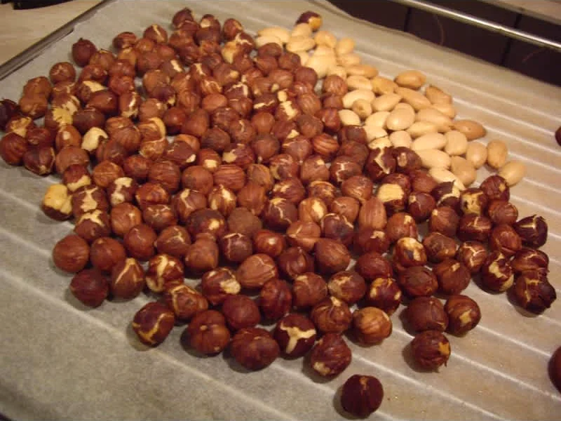 καβούρδισμα ξηρών καρπών