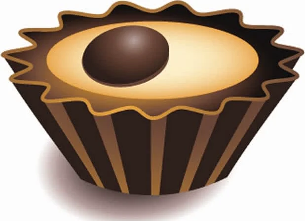 τάρτα με ζεστή σοκολάτα και βατόμουρα