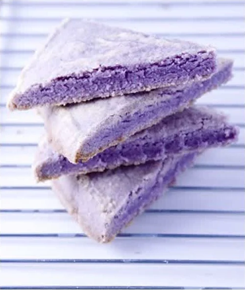 Μπισκότα βουτύρου-λεβάντας (shortbread)