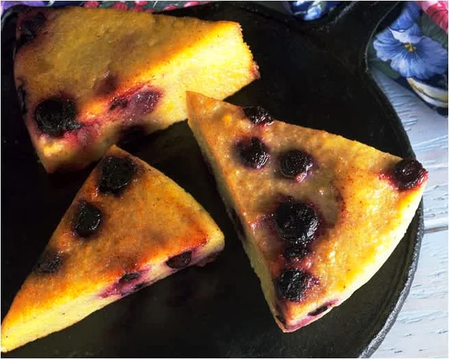 Κέικ λεμονιού με μύρτιλα 