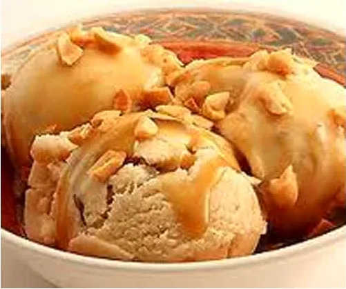 Παγωτό καραμέλα με καρύδια πεκάν