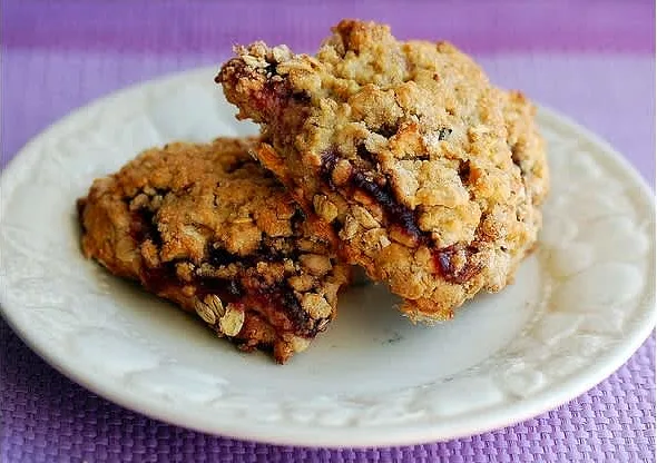 Βουτήματα με μαρμελάδα και βρώμη