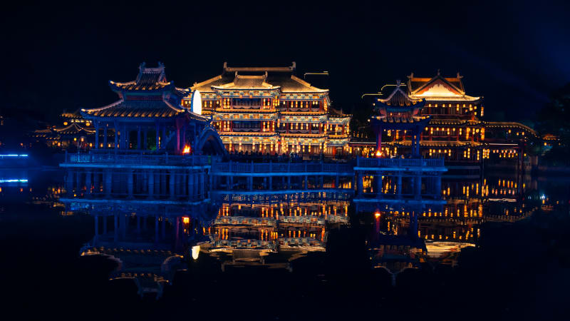 城夜流光