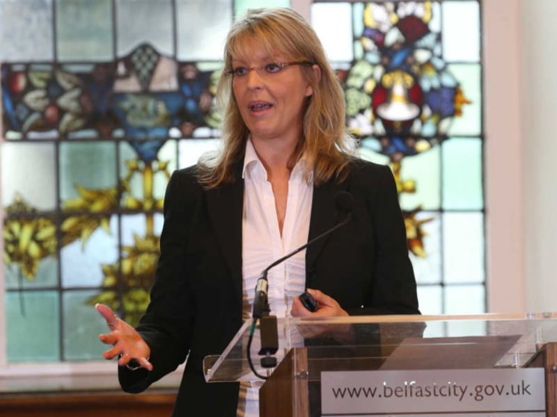 Melanie Polkosky presenting Belfast City Hall