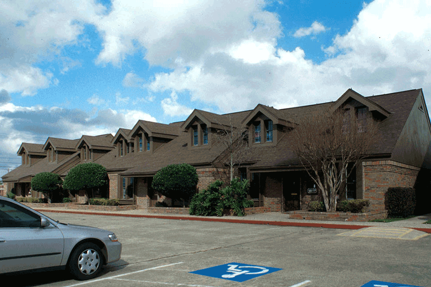 Hair Restoration Center Opens in Houston, TX
