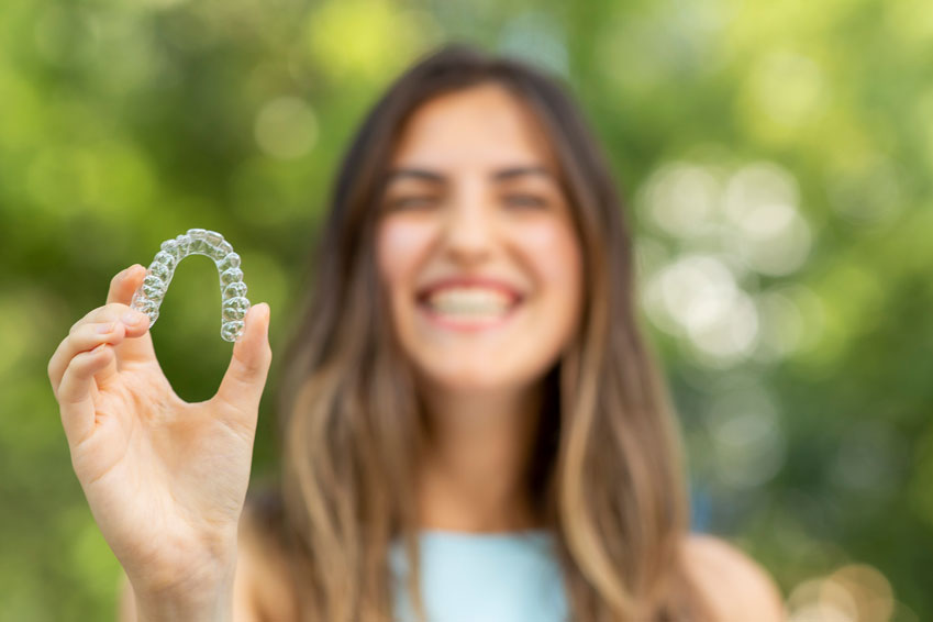 Brace Yourself! Which Orthodontic Appliance Is Best for You or Your