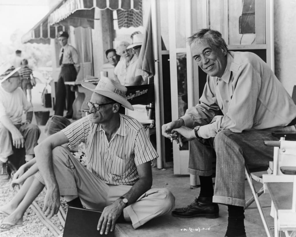Arhtur Miller (guionista) y John Huston (director) de "Vidas rebeldes" (1953). © United Artists