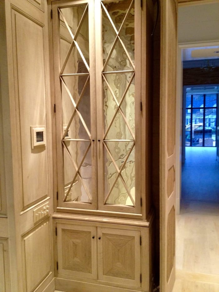 Canterbury Wall Divider