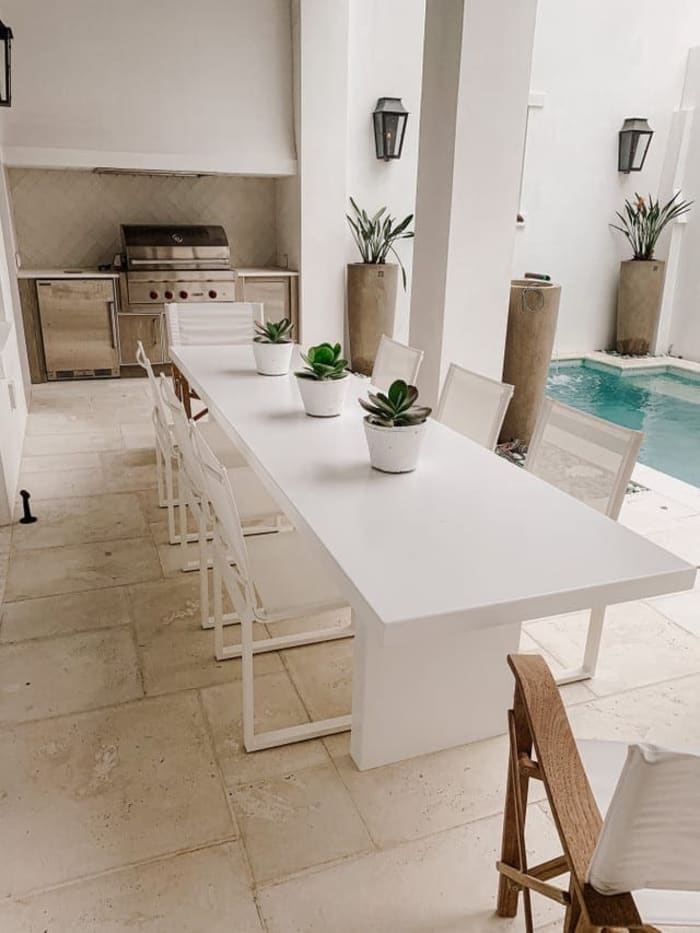 Crisp and clean outdoor dining table