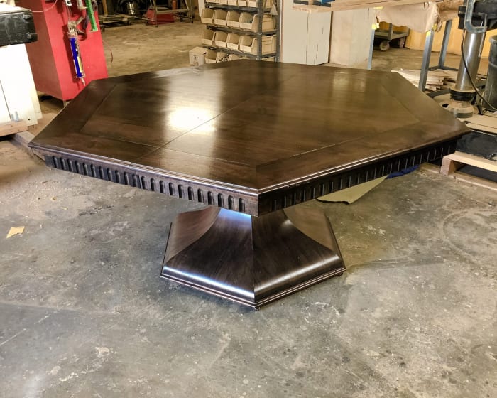 Expandable Hexagon Table
