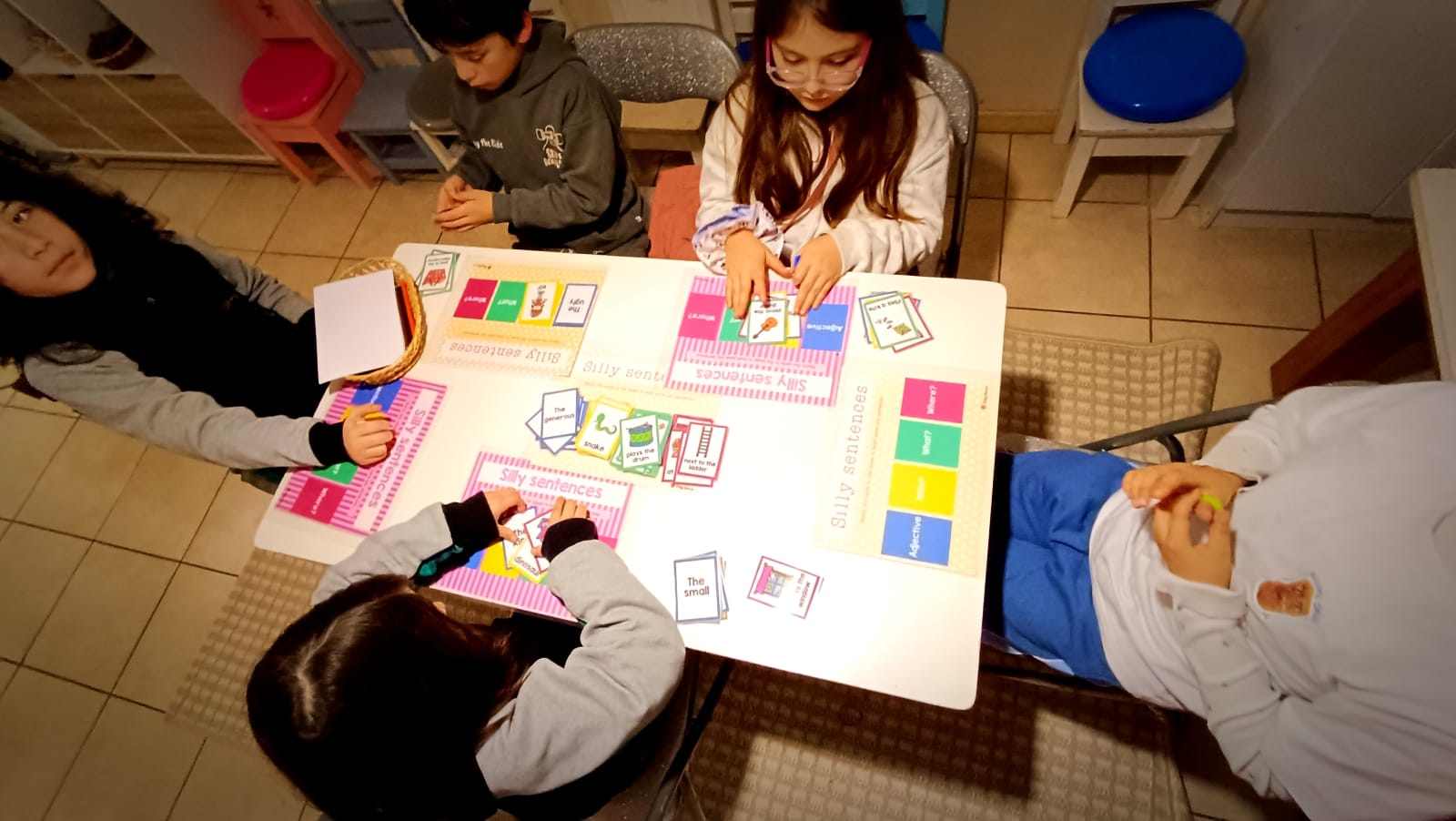 Clases lúdicas y juego interactivo en ABC For Kids · Playful classes and interactive games at ABC For Kids